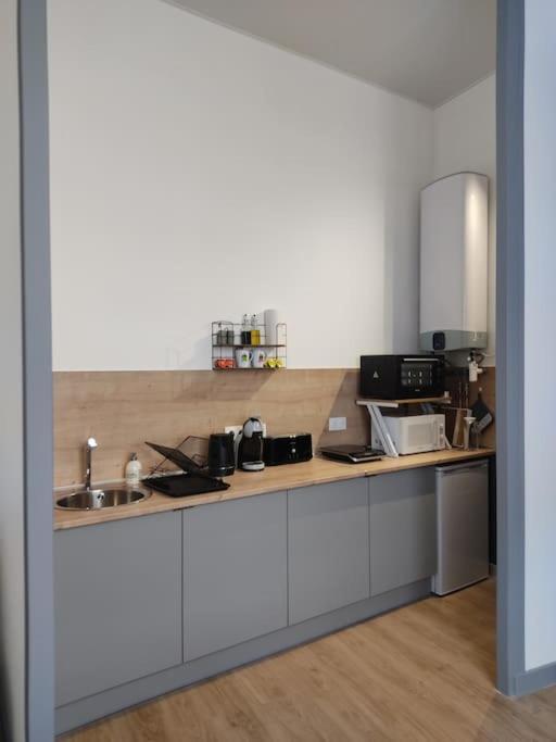 Appartement Avec Parking Prive Saumur Esterno foto